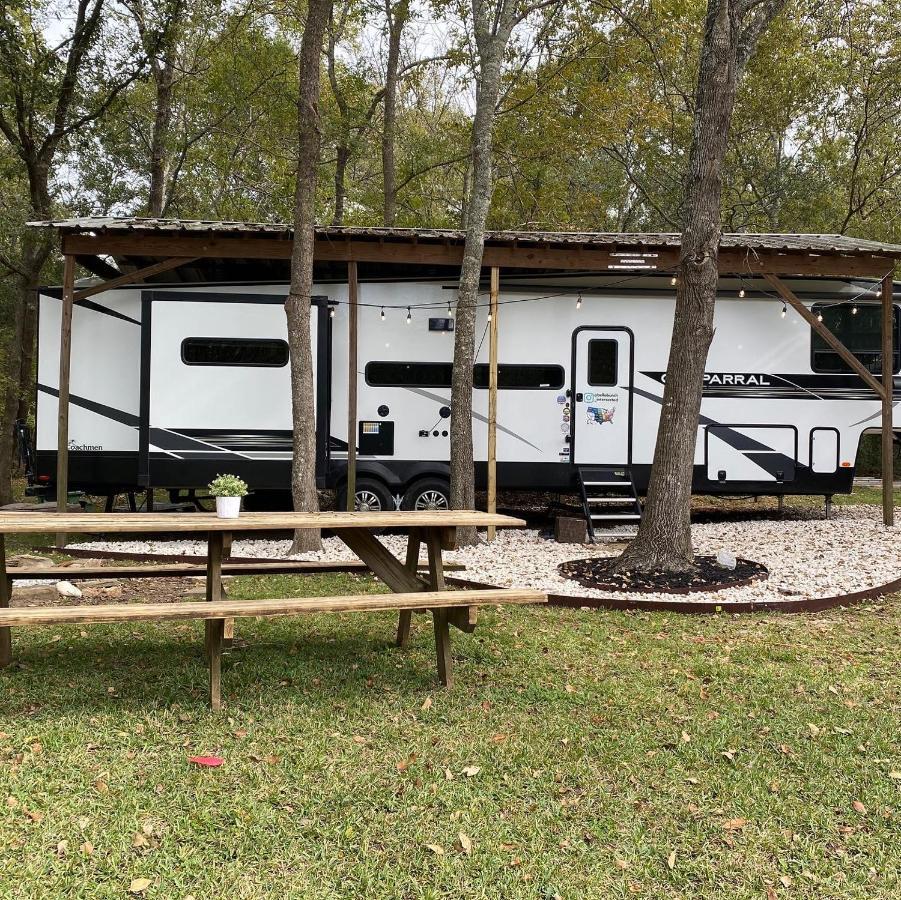 Cozy Rv Experience W/Pool+Spa Near Lake Conroe Willis Eksteriør bilde