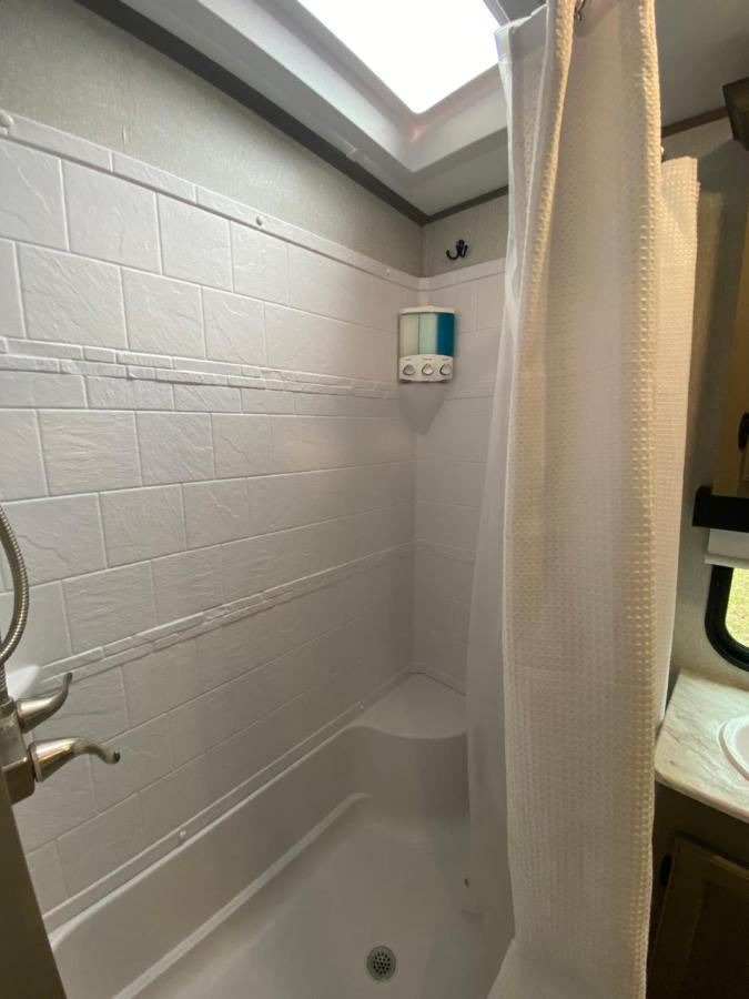 Cozy Rv Experience W/Pool+Spa Near Lake Conroe Willis Eksteriør bilde
